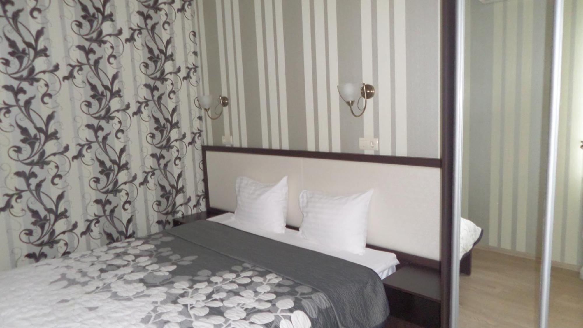Royal Hotel Харьков Номер фото