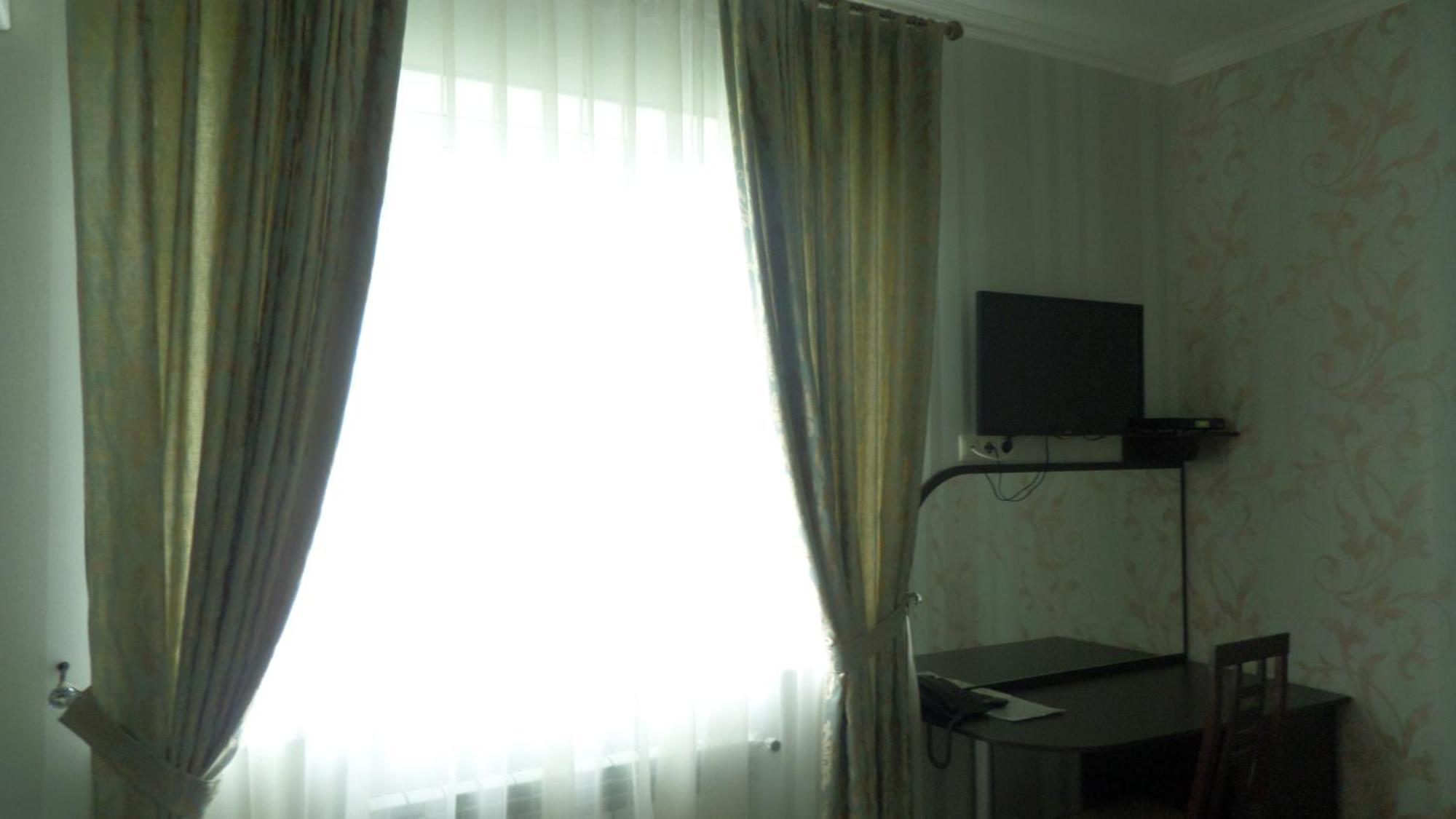 Royal Hotel Харьков Номер фото