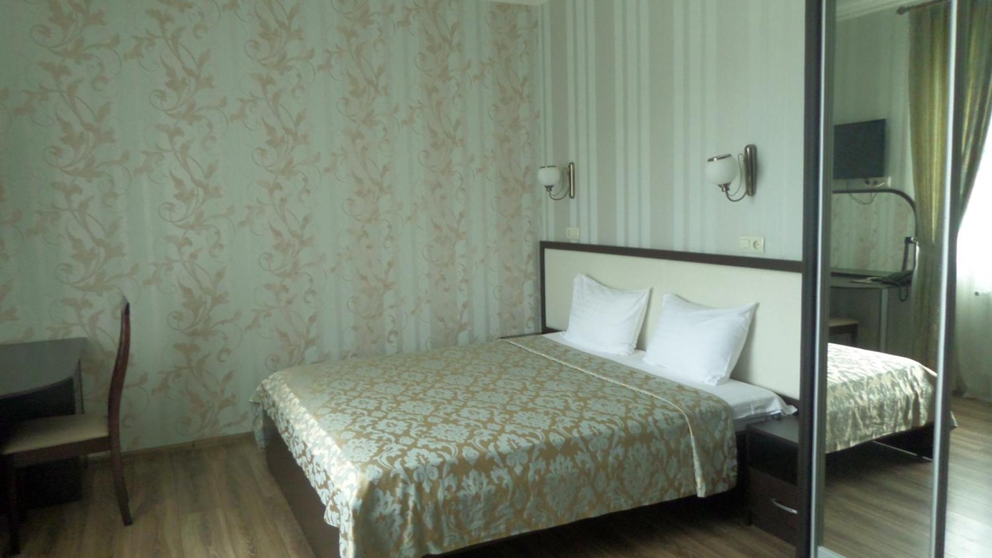 Royal Hotel Харьков Номер фото