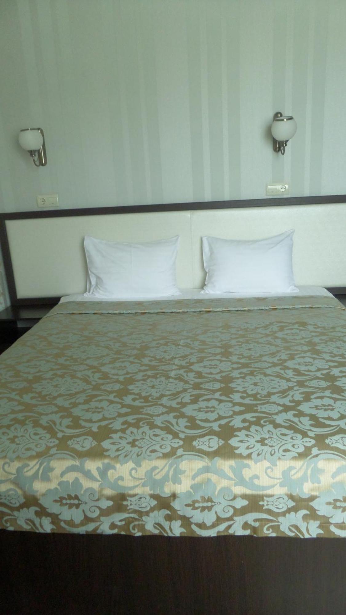 Royal Hotel Харьков Номер фото