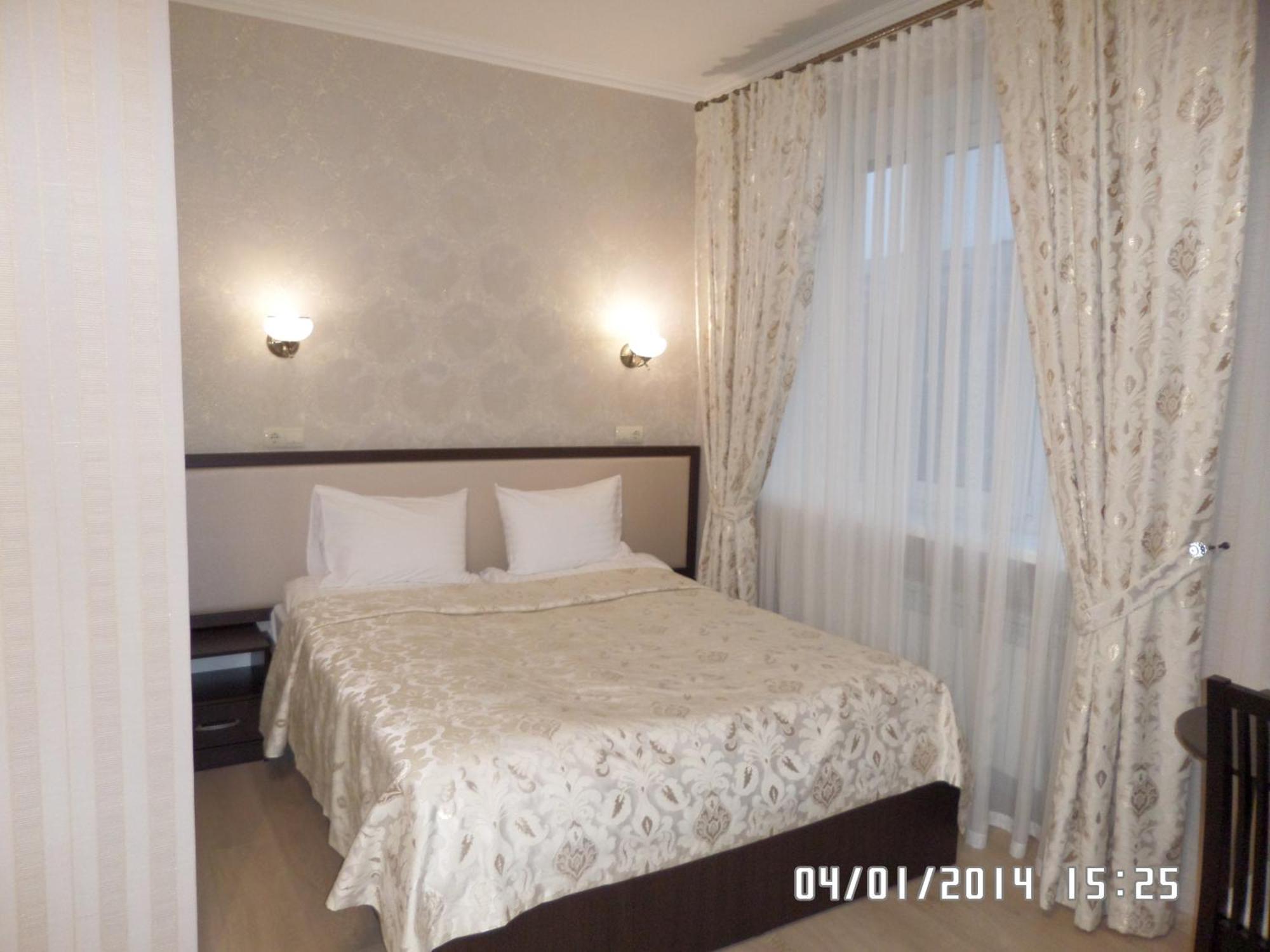 Royal Hotel Харьков Номер фото