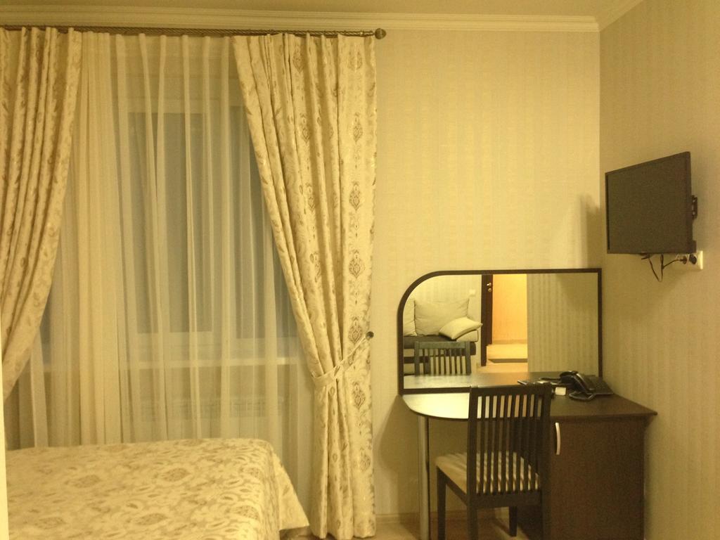 Royal Hotel Харьков Номер фото