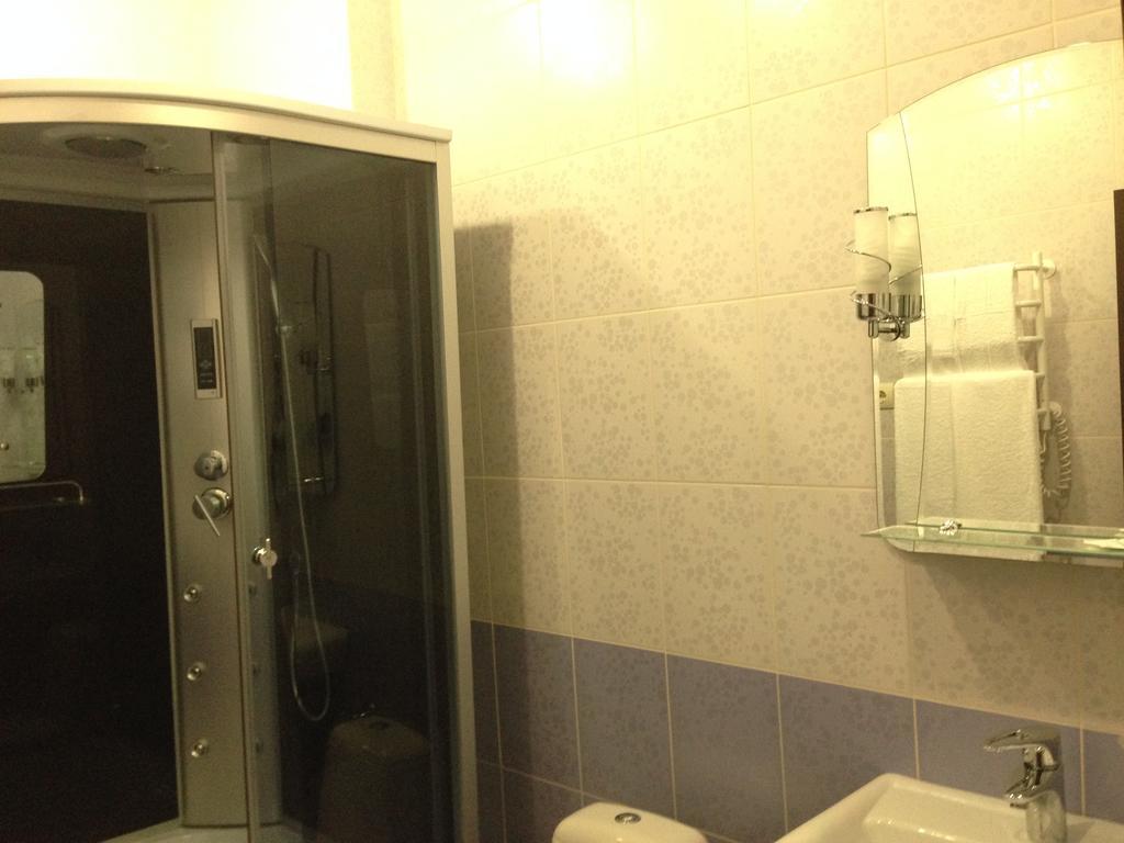 Royal Hotel Харьков Номер фото