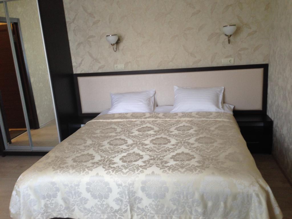 Royal Hotel Харьков Номер фото