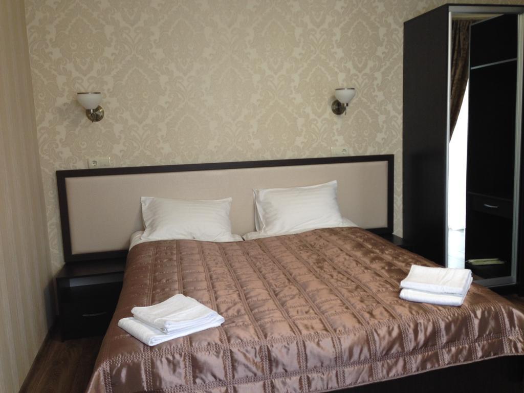 Royal Hotel Харьков Номер фото